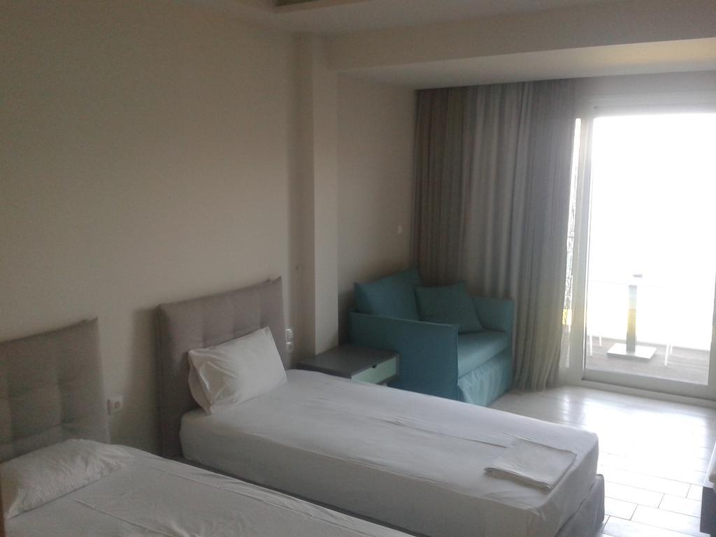 Hotel Kakanakos ลูตรา โอรายาส เอเลนิส ห้อง รูปภาพ